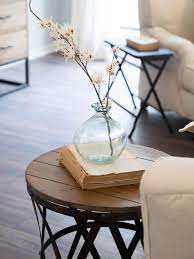 10 Inexpensive Ways To Decorate And Get The Fixer Upper Farmhouse Look Vintage American Home Living Room Decor Rustic Farm House Living Room French Country Living Room