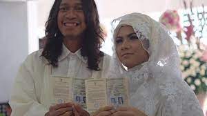 Delapan Bulan Menikah Aming Ajukan Surat Permohonan Cerai Perceraian Inspirasi Pernikahan