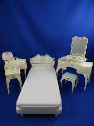 Vintage Sindy Doll Furniture Bed Vanity Table Accessories Lot Doll Furniture Bed Furniture Table Accessories