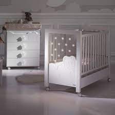 Dolce Luce Designer Baby Cot Beautifully Engraved With A Teddy Bear Baby Cot Designed And Made By The Spanish Brand Micun Baby Cot Baby Design Baby Furniture