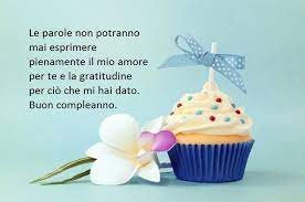 Un Modo Speciale Per Augurare Tanti Auguri Di Buon Compleanno Alla Propria Mamma Buon Compleanno Auguri Di Buon Compleanno Compleanno