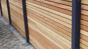 Sichtschutzzaun Holz Metall Gunstig Larche Hohe Grau Weiss Aus Holz Metall Aufstellen Angebot Design Secret 1 Sichtschutzzaun Holz Sichtschutzzaun Zaun