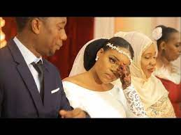 Katika msururu wa barua kutoka afrika, mwandishi zeinab mohammed salih anaangazia swala la ukeketaji kwa mara ya pili nchini sudan. Maajabu Mamamkwe Amliza Bi Harusi Mbele Za Watu Ukumbini Youtube