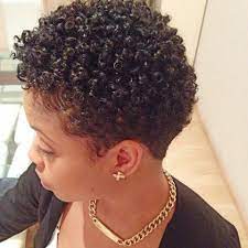 Coupe cheveux afro courts avec coloration. Coupe Courte Femme Afro Afrodelicious Salon Nappy
