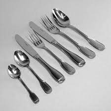 Des ménagères originales de 16 ou 24 pièces avec cuillère à soupe ou cuillère à café design, fourchette et couteaux design eux aussi. Couverts Inox De Qualite Superieure Style Filet Ancien