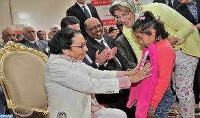 Malika akkaoui et rabab arafi en finale du 1.500m. Sar La Princesse Lalla Malika Preside A Ain Atiq La Ceremonie De Lancement De La Semaine