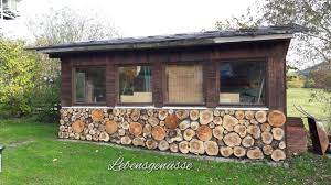 Gartenhaus Verkleidung Mit Holzscheiben Garten Holz Baumscheiben Diy Holzscheiben Holz Diy Wand