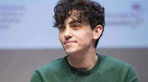 Il cantante michele bravi indagato per omicidio stradale. Michele Bravi Patteggia Un Anno E Sei Mesi Per Omicidio Stradale La Repubblica