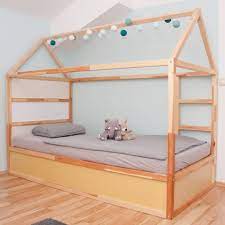 Wir Haben Die Schonsten Ideen Fur Das Ikea Hausbett Zusammengestellt Bei Uns Bekommst Du Inspiration Fur Dein Bes Ikea Zuhause Betten Fur Kinder Kinder Zimmer