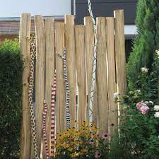 Stamme Und Pfahle Aus Robinienholz Garten Diy Garten Pflanzenrankgitter