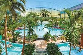 Wellness Und Badespass In Der Therme Badewelt Euskirchen Plus 4 Sterne Hotel 2 Bis 3 Tage Ab 59 Urlaubsheld Therme Gunstige Pauschalreisen Urlaub