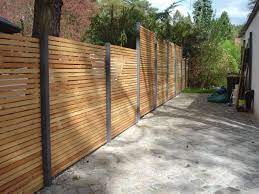 17 Holzwande Fur Garten Garten Gestaltung Gartengestaltung Gartenstuhl Kinder Geniale Tricks Ideen Zaun Garten Sichtschutz Modern Sichtschutzwand Garten