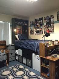 45 Admirable Dorm Room Space Saving Storage Ideas Dorm Room Diy Dorm Room Organization Guy Dorm Rooms