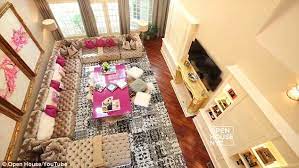 Real Housewives Kandi Burruss Reveals Her Colourful Over The Top Home Living Room Decor Modern Living Room Colors Best Living Room Design