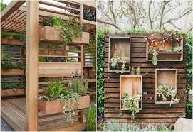 Stupefying Ideen Sichtschutz Aus Holz Auf Andere Mit Ideen Design Sichtschutz Und Pflanzkasten Aus Holz G Gartengestaltung Pflanzkasten Sichtschutz Garten Holz