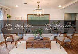 10 Ways To Decorate Like Joanna Gaines In 2020 Decor Farmhouse Decor Living Room Home Decor