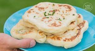 Naan Indisches Fladenbrot Backen Macht Glucklich Rezept Naan Rezept Rezepte Fladenbrot Backen