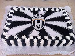 Torta Juventus Torta Juventus Cake Forzajuve Cakedesign Chiryscakes Torte Di Compleanno Torte Di Compleanno Calcio Torte A Tema Calcio