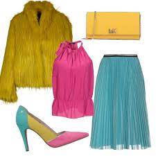 Outfit Trendy Di Tessuti E Coloricontrastanti Leggero Voille Per Il Top Fucsia E La Gonna Plissettata Mirtillo Bors Outfit Stile Di Moda Vestiti Per Le Donne