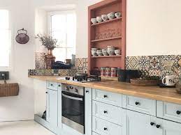 La cuisine n'y échappe pas. Ces Cuisines Modernes Qui Melangent Les Couleurs Joli Place