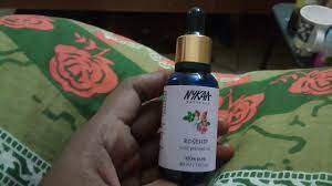 Nykaa Rosehip Cold Pressed Oil Review Youtube Before you start slathering rosehip seed oil on your face, we asked joanna vargas, celebrity facialist and founder of the eponymous salon and skincare collection, and dr.