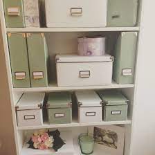 Mes Rangements Par Ikea Boites Fjalla Meuble Bibliotheque Billy Vert Amande Et Blanc Ambiance Douce Et Printaniere Wohnung Zimmer Arbeitszimmer