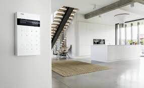 Gira Produkte Schalter Steckdosen Und Smart Home Technik In 2020 Haus Design Haustechnik Haus Management