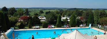 Burg Reuland Belgische Ardennen Oostkantons Familiecamping Met Zwembad Boerderijdieren Speeltuin Familiecamping Belgie Camping