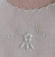 Elisabetta Ricami A Mano Corredini Nascita E Battesimo Modelli Da Ricamare Ricamo Bambini Ricami A Mano