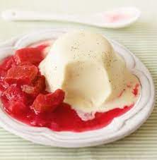 Panna Cotta Mit Rhabarberkompott Rezept Essen Und Trinken Rhabarberkompott Rezept Rhabarber