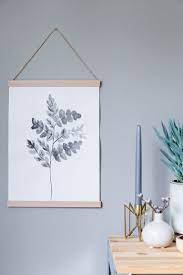Einfache Diy Posterleiste Mit Selbstgemaltem Aquarellbild Ich Liebe Deko Aquarellbild Deko In 2020 Diy Furniture Renovation Diy Home Decor Diy Furniture Projects