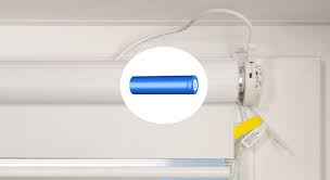 Akku Rolloantrieb Fur Elektrische Innen Rollos Jetzt Rollos Elektrisch Nachrusten Rollos Elektrisch Elektrische Jalousien