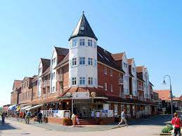 Strandburg Juist 26571 Juist Nordsee Niedersachsen Vacation Trips Beautiful Places Chefchaouen