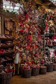 Decorators Warehouse Texas Largest Christmas Store Holiday Decor Christmas Christmas Shop Displays Christmas Interiors