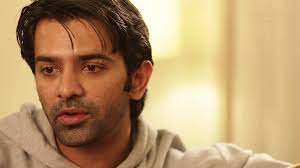 Barun Sobti Hd Wallpapers He is recognized for playing the lead male character, shravan jaiswal, in the sony tv's serial baat hamari pakki hai.