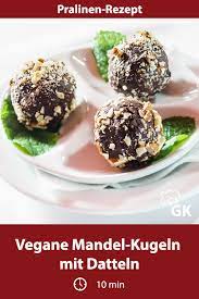 Vegane Mandel Kugeln Mit Datteln Rezept Rezept Rezepte Datteln Rezepte Lebensmittel Essen