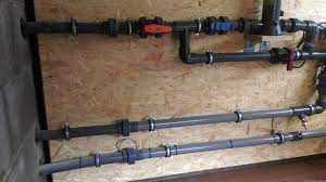 Projekt Poolbau Verrohrung Im Technikhaus Mit Dem Anschluss Der Zu Und Ableitungen Sowie Des Solarabsorbers Waren Alle Install Poolbau Pool Pool Verrohrung