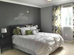Best And Wonderful Bedding Decor Ideas For Grey Walls Breakpr Gray Accent Wall Bedroom Master Bedroom Wall Decor Grey Bedroom Design