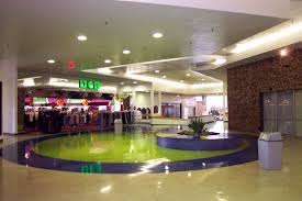 Old Pekin Mall Many Good Memories Wow Seeing This Pic Makes Me Miss Being A Kid Again Pekin Illinois Central Illinois Peoria