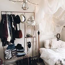Urban Outfitters Bedroom I Love How The Canopy Is Bunched Up To Look Like A Cloud I M Thinking Of Making Hipster Bedroom Aesthetic Room Decor Indie Bedroom