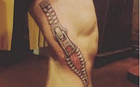 Terbaru 11 Gambar Tato Macan Di Kaki 5 Motif Tato Yang Bakal Tren Di Tahun Ini Okezone Lifestyle Kreatif Banget 30 Tato In Tatoo Model Tato Tato Tinta Putih