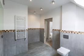 Tipps Fur Die Gestaltung Von Raumen Mit Fliesen Informationen zu sowie alle zu den themen fliesen badezimmer ideen bilder moderne beispiele badezimmergestaltung fotos modern kleine fliesen als mosaik oder fliesenbilder bietet eine günstige möglichkeit, badezimmerfliesen modern aussehen zu lassen.