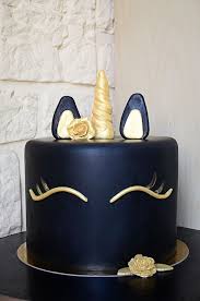 Gateau Licorne Noir Et Or Ou Comment Utiliser Un Dummy Do You Cake Gateau Licorne Gateau Gateau Anniversaire Fille