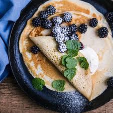 Rezept Pfannkuchen Ohne Milch Mit Nur 5 Zutaten In 2020 Pfannkuchen Rezept Ohne Milch Rezepte Lebensmittel Essen
