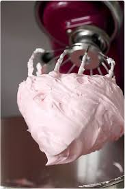 Creme Au Beurre A La Meringue Suisse Pas A Pas Chefnini Recette Meringue Suisse Creme Pour Gateau Creme Au Beurre