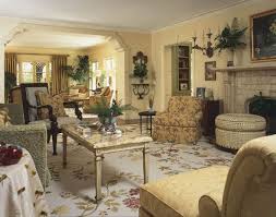 16 Gorgeous Rooms How To Decorate With Aubusson Rugs And Red Rugs Mediterranean Decor Decor Mediterranean Interior Design