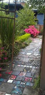 We Decorate The Garden Floors Decorate Floors Garden Front Garden Path Pathway Landscaping Garden Paths