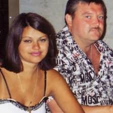 03:30 128 кбит/с 3.2 мб. Vdova Mihaila Kruga Pochtila Pamyat Muzha Ubitogo 18 Let Nazad Vokrug Tv