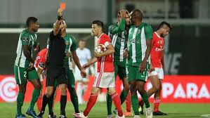 Rio Ave Critica Arbitragem Do Jogo Com O Benfica Um Fado Cansado E Repetitivo Rio Ave Jornal Record