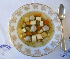 Oma Friede S Ostpreussische Festtagssuppe Eine Leichte Vorsuppe Rzpt Um 1910 Rezept Rezept Weihnachtssuppe Klosse Fleischklosschen